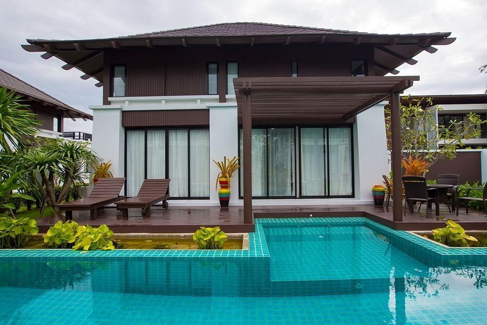 Cover Image for The Oriental Beach Village