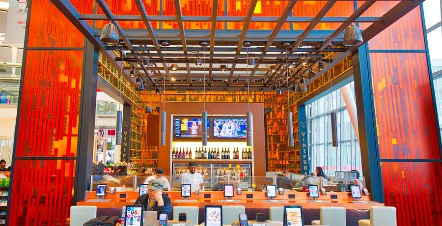 Dining Options at Toronto Pearson International Airport (YYZ)