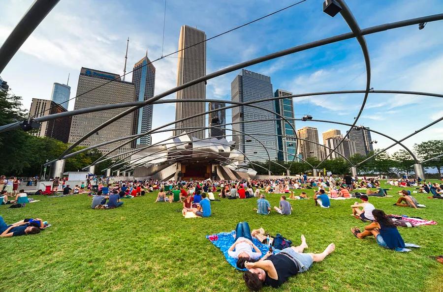 What’s the ideal time to visit Chicago?