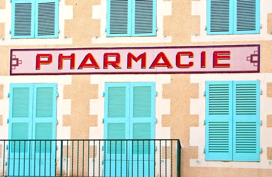 Essential beauty and skincare items to discover in a French pharmacy