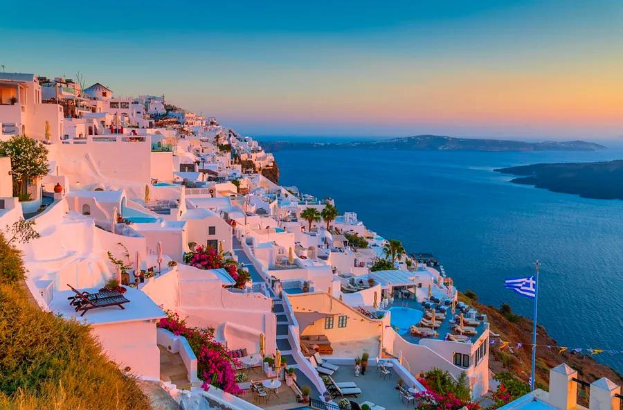 A beginner's guide to Santorini, Greece