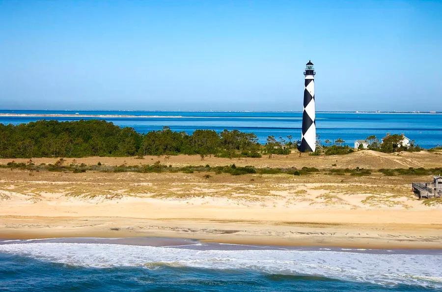 Organize your summer adventure to North Carolina's Outer Banks