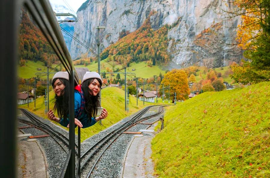 Navigating Switzerland: from breathtaking mountain excursions to cutting-edge rail systems