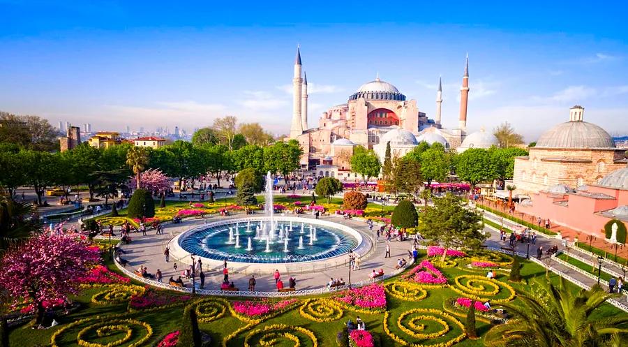 Seven Must-Visit Neighborhoods in Istanbul