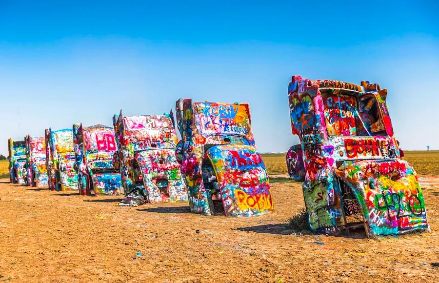 10 Quirky and Fascinating Roadside Attractions in the USA