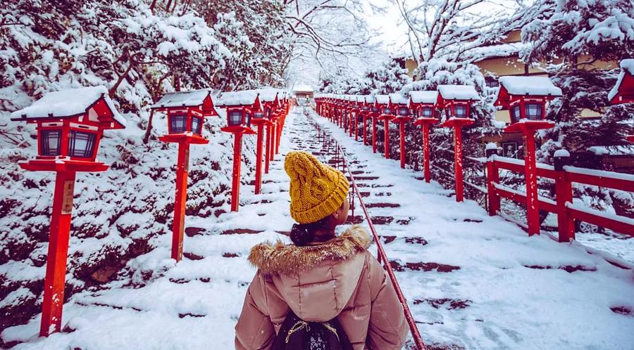 Explore these 7 breathtaking hikes in Kyoto for stunning scenery, city vistas, and mountaintop temples.