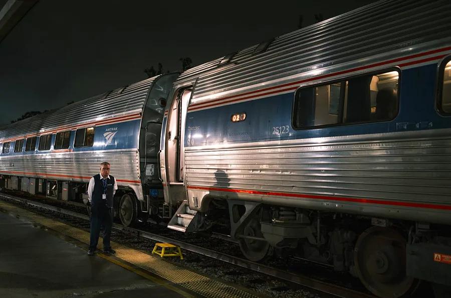 Is the 27-hour journey on the Silver Meteor train from Miami to NYC worth it?