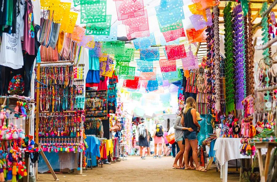 Organize a family-friendly adventure in Mexico City