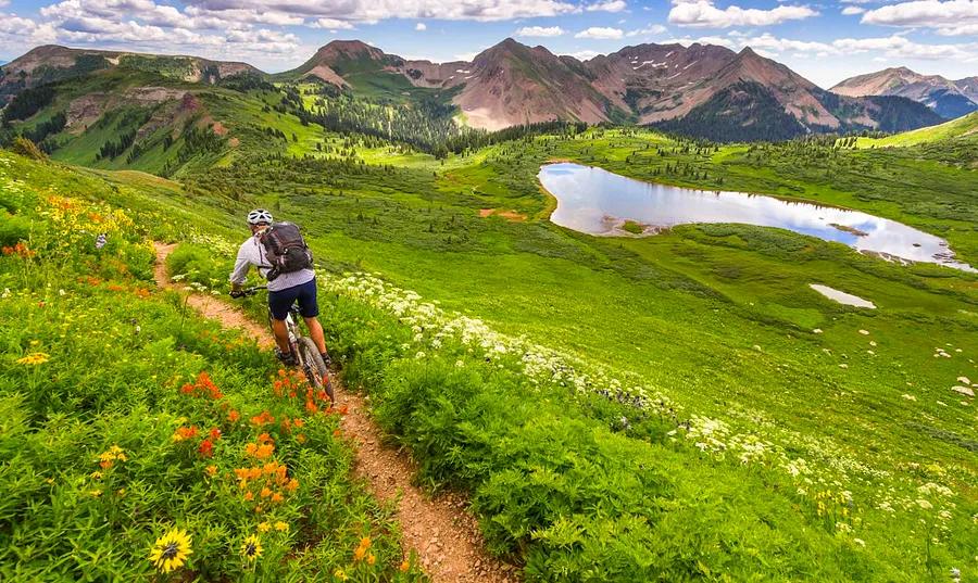 Essential tips for exploring Colorado on a budget