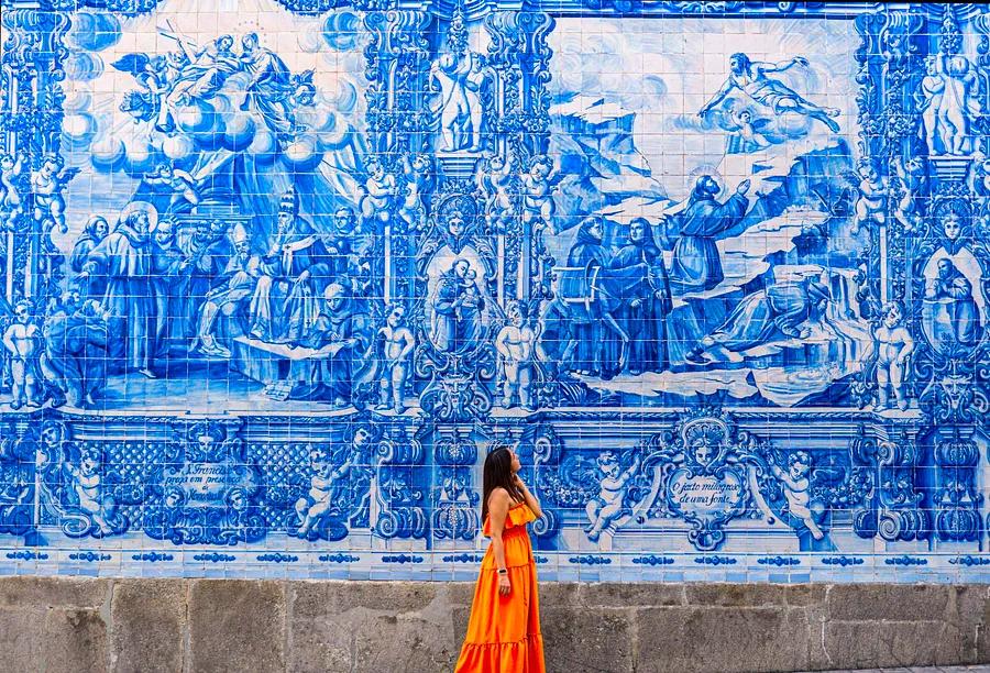 You & the world: Insights from travel experts on solo adventures.