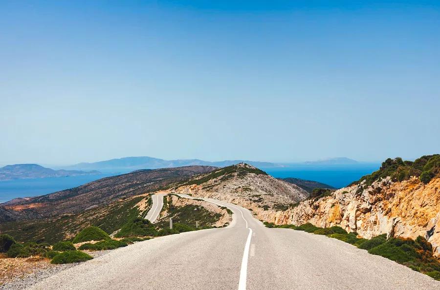 The 5 Best Road Trips in Greece