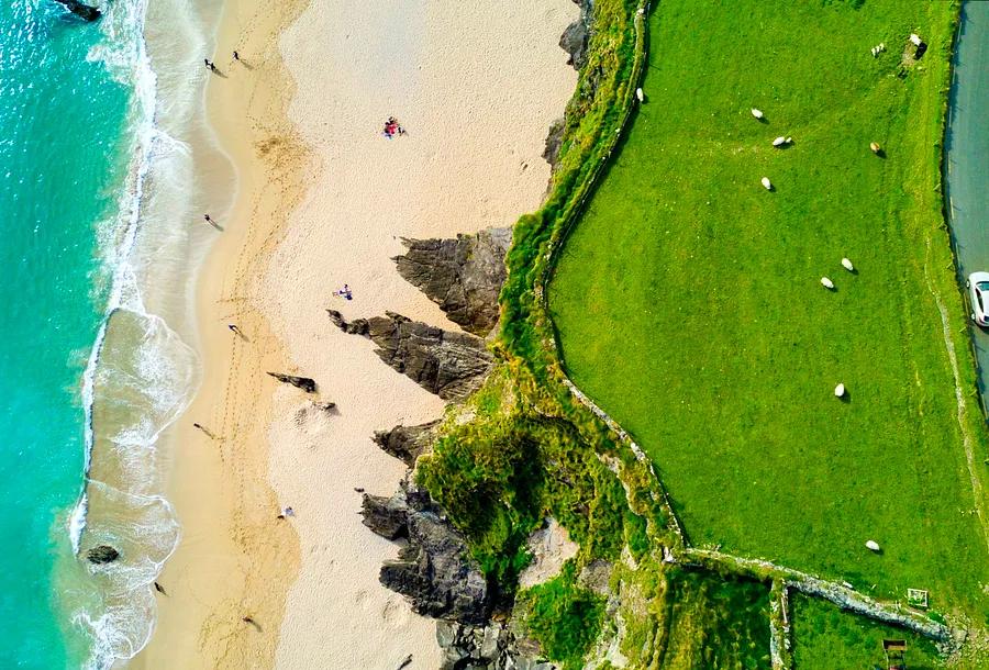Navigating Ireland: A guide to renting and driving a car during your visit