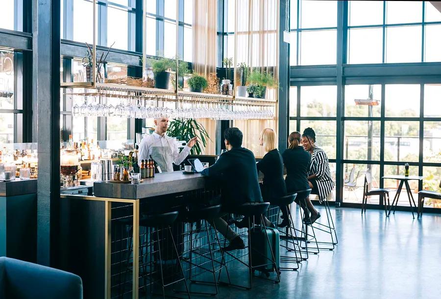 Expert tips on maximizing your layover experience