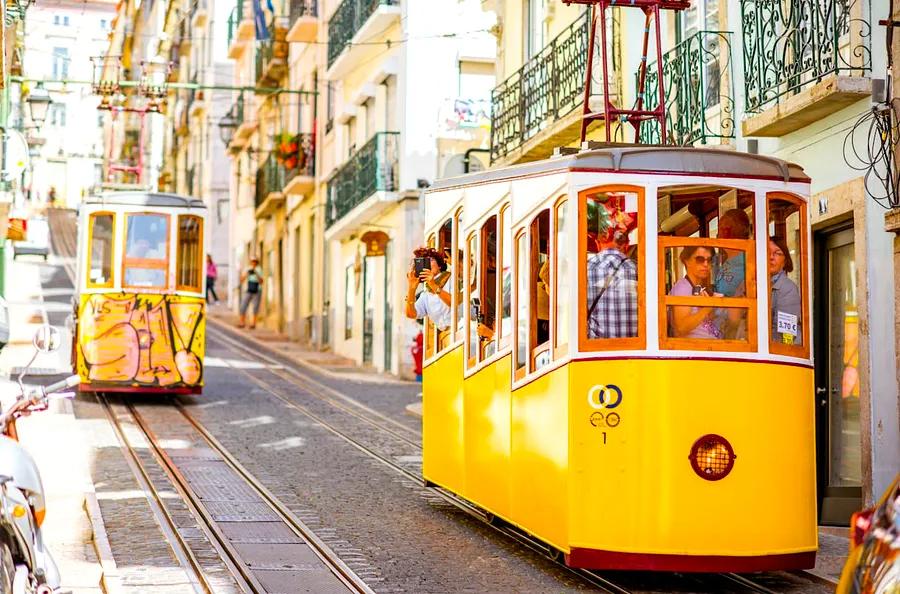 Navigating Portugal (without appearing like a lost tourist)