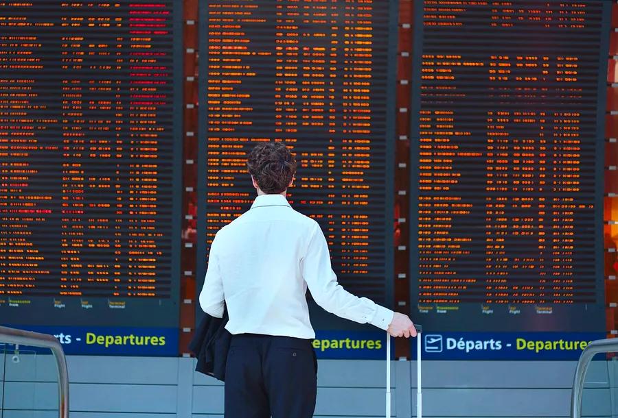 What Causes Flight Delays?