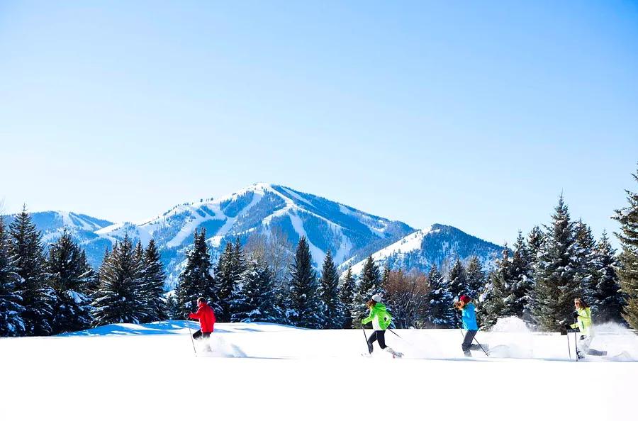 Top 5 Ski Destinations in the American West — From Luxurious Slopes to Rugged Terrain