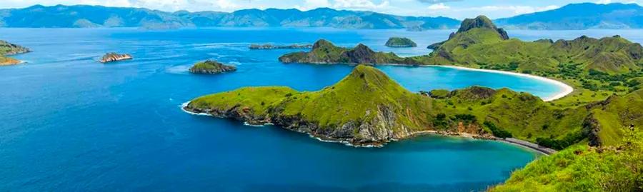 Discover Labuan Bajo: Experience Enchanting Natural Wonders