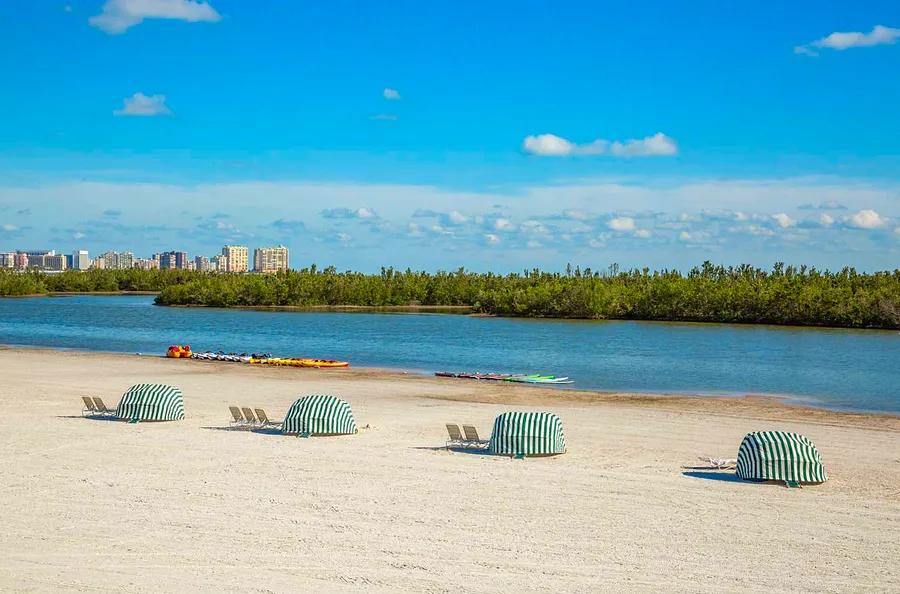 This 6-Mile Florida Island Serves as a Gateway to Everglades National Park