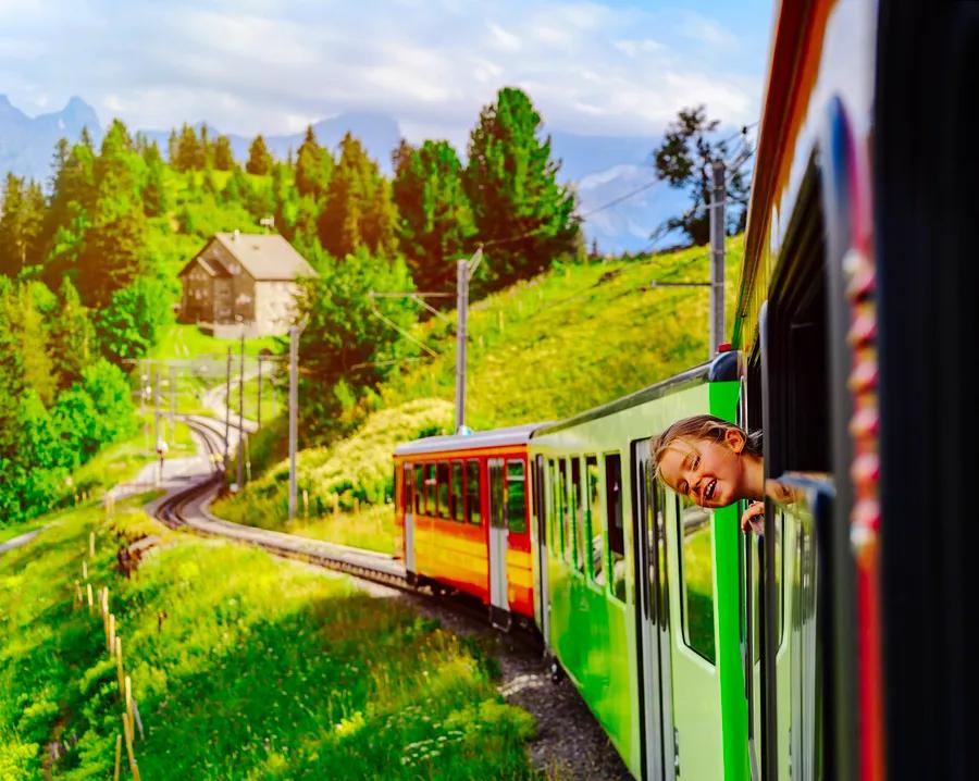 7 Reasons to Choose a Train Trip for Your Next Family Vacation