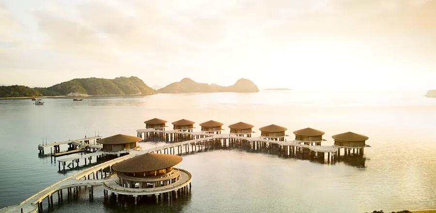 5 Unique Honeymoon Getaways (and Their Most Romantic Resorts)