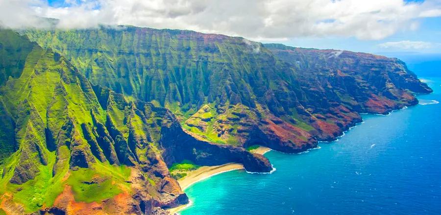 Island-Hop on This Small-Ship Cruise in Hawai‘i