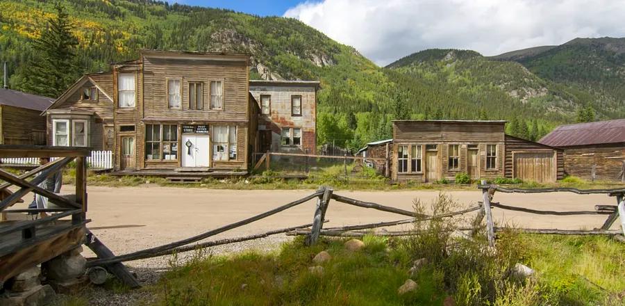 6 Enigmatic Ghost Towns in the United States