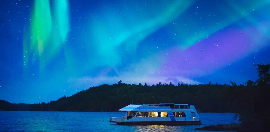 Top Hotels for Experiencing the Northern Lights in the Continental U.S.