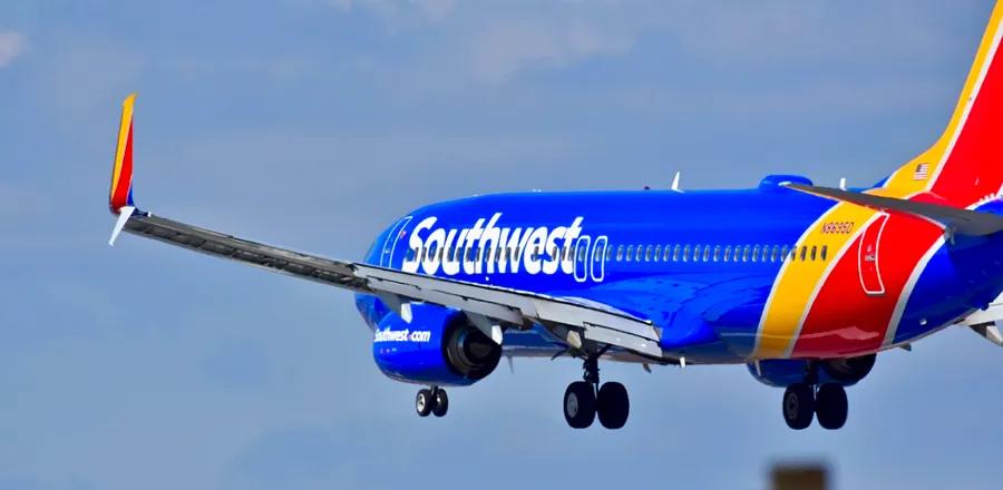 Southwest Offers 25,000 Miles for Holiday Flight Disruptions. Is It Sufficient?