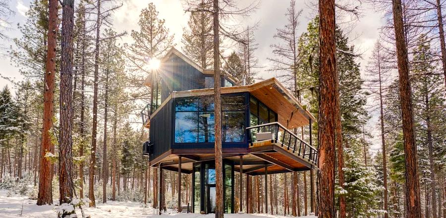 The 10 Best Cozy Hotels in the U.S. for Winter Getaways