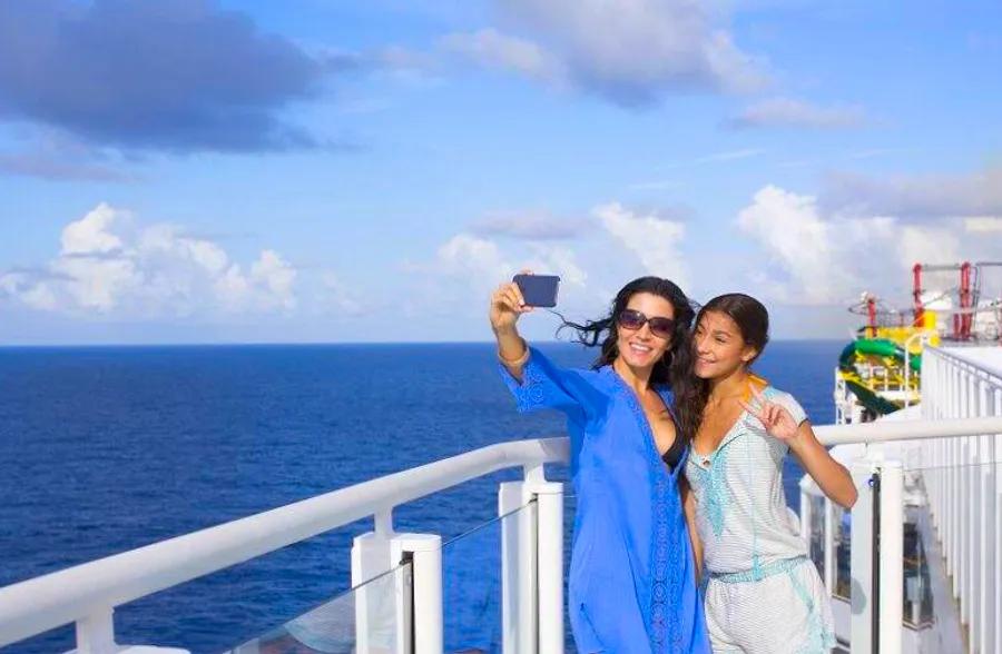 Top Spots for Capturing Photos on a Cruise