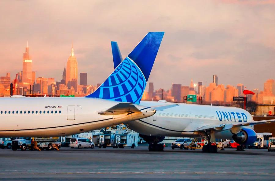 Enjoy a 10% discount on your next United flight by signing up for text alerts!