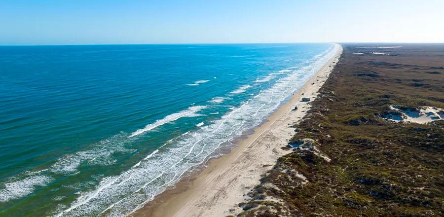 The Allure of Padre Island National Seashore for Nature Enthusiasts