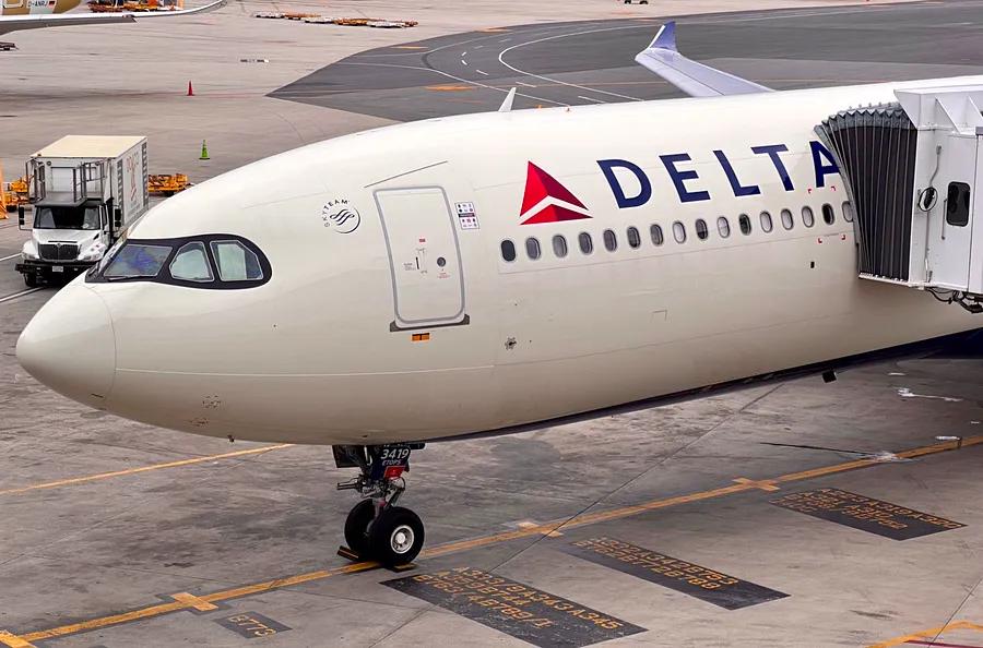 Delta's annual companion ticket: A guide to earning it and saving on your travels