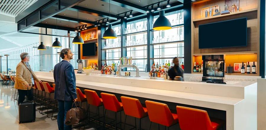 A Grand United Lounge Has Opened at Newark Airport in New Jersey