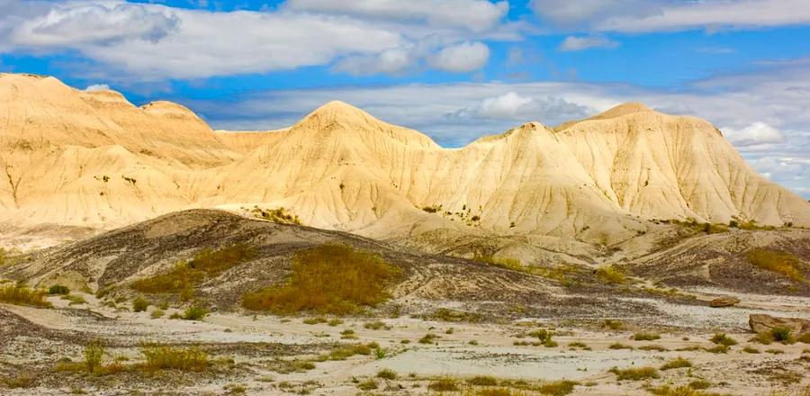 Exploring Nebraska by Road: Stunning Views, Historic Towns, and Delicious Bison Burgers