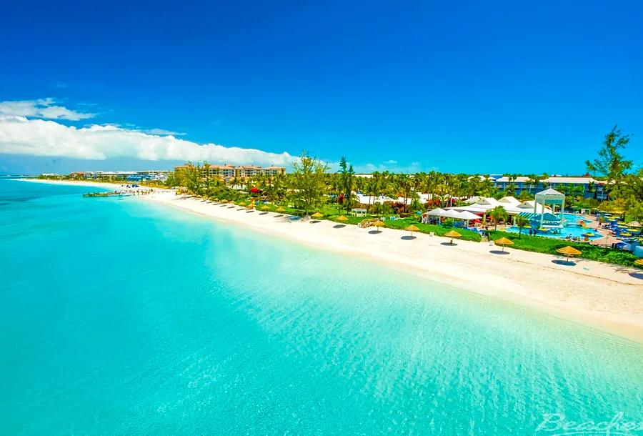 Turks and Caicos revises its travel policy: Paper vaccination cards will now be accepted.