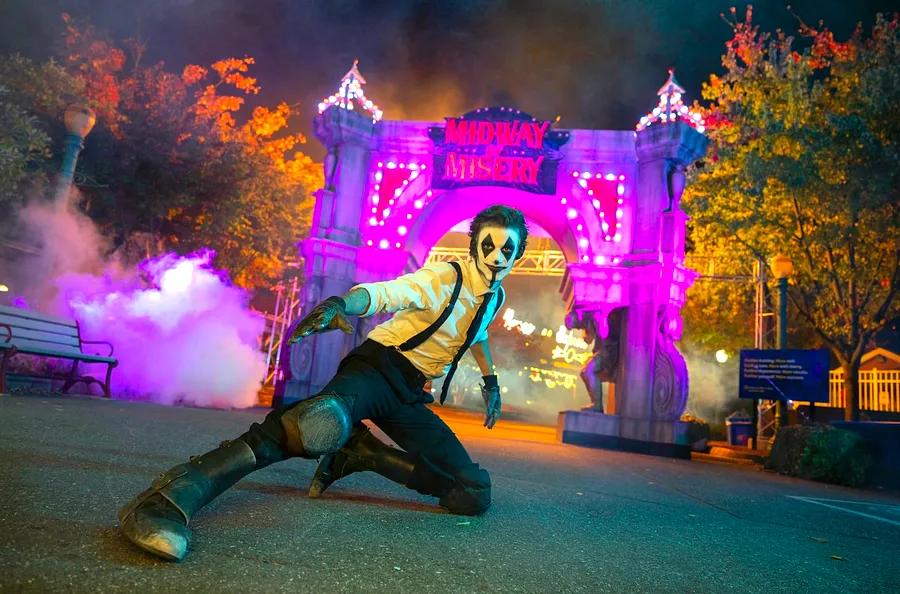 Let’s get spooky! Celebrating Halloween at theme parks this autumn