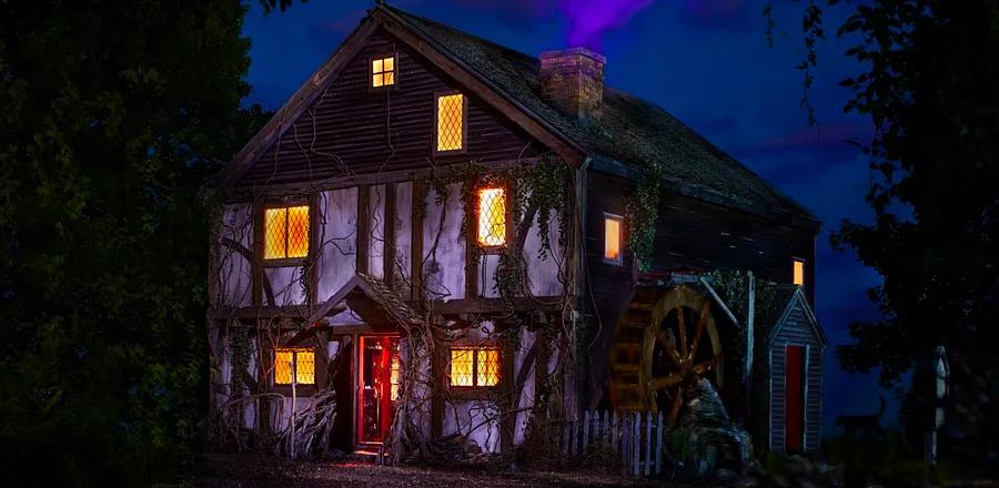 Airbnb Unveils Hocus Pocus Cottage Just in Time for Halloween