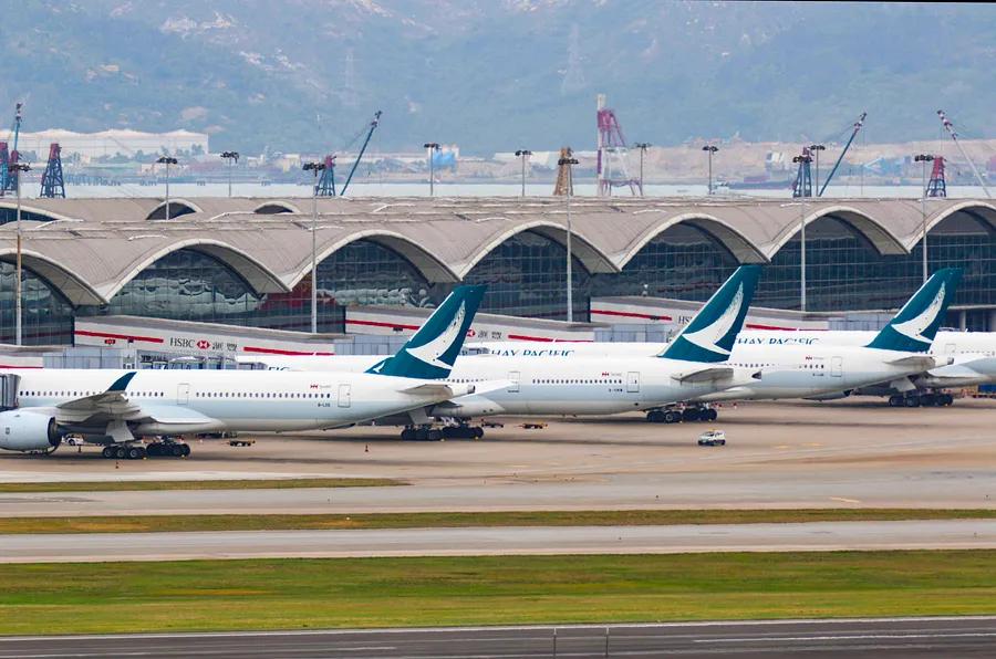 Hong Kong Suspends All Flights from the US and UK