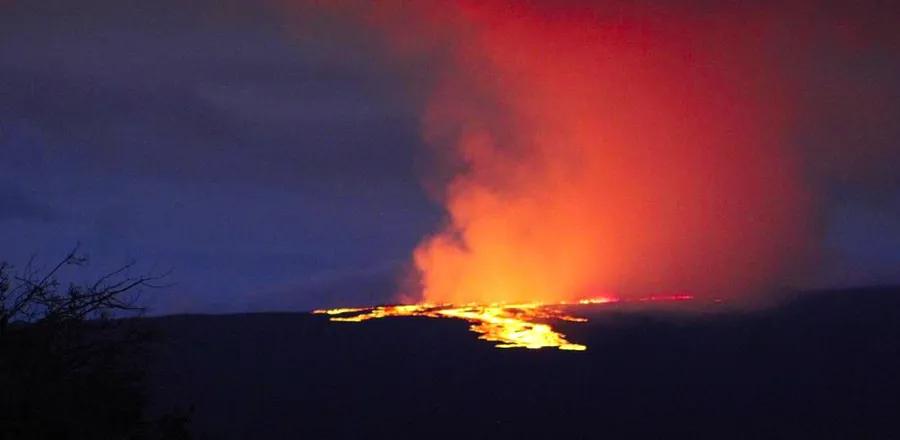 Mauna Loa Volcano Erupts on Hawai‘i’s Big Island