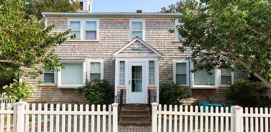 7 Airbnbs in Cape Cod for Your Coastal Escape