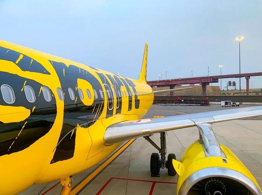 How to avoid bag fees on Spirit Airlines by utilizing the free personal item