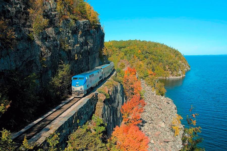 Earn up to 4x bonus points on your fall travel with the Amtrak Guest Rewards mystery offer