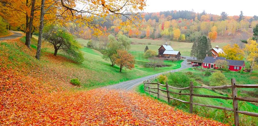 Experience the Warmth of Fall in Vermont with This 3-Day Road Trip