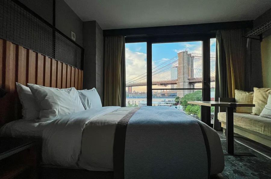 1 Hotel Brooklyn Bridge: A chic urban retreat featuring a rooftop pool