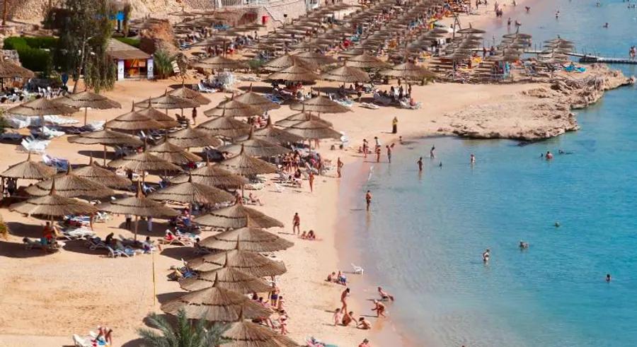 Egypt constructs concrete security wall to safeguard popular Red Sea resort