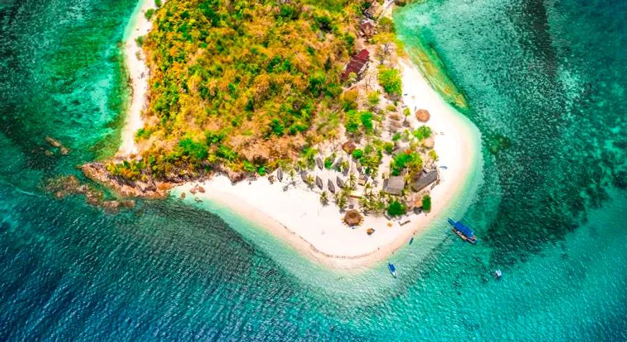 Philippines adventure: Discovering Palawan’s breathtaking islands aboard a traditional fishing boat