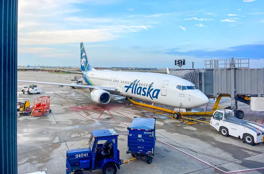 How to accumulate miles through the Alaska Airlines Mileage Plan program