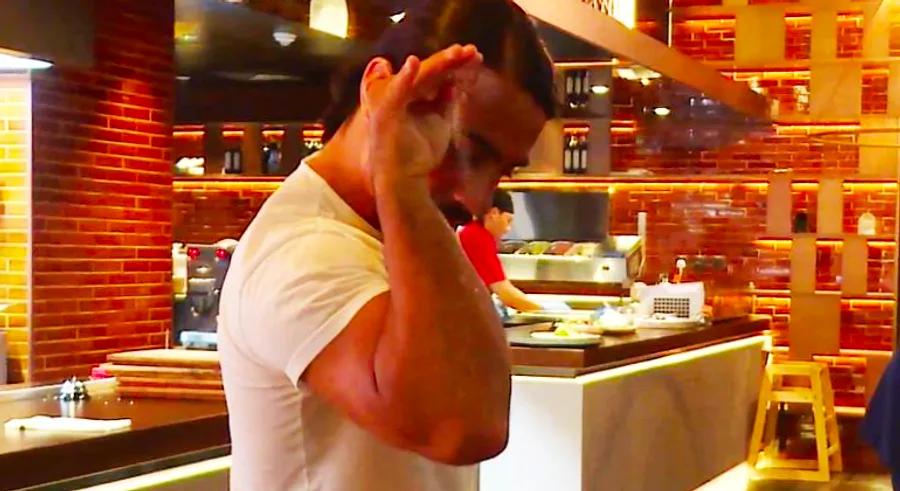 What’s the dining experience like at Salt Bae’s Abu Dhabi restaurant?