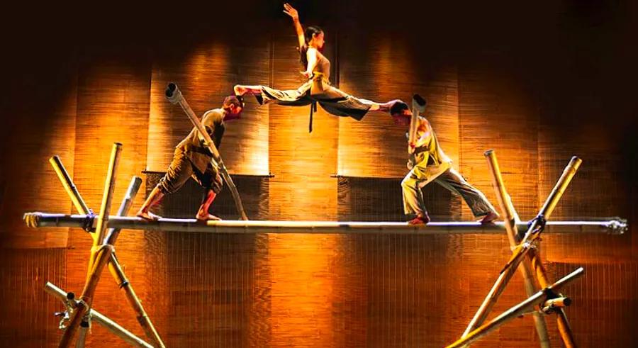 Lang Toi: The world’s first bamboo circus performance